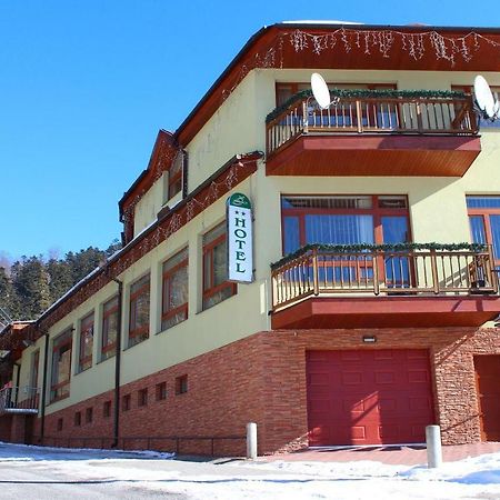 Hotel Somka Drienica エクステリア 写真