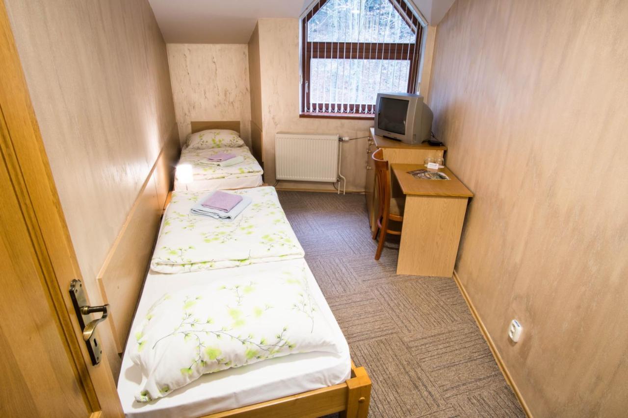 Hotel Somka Drienica エクステリア 写真