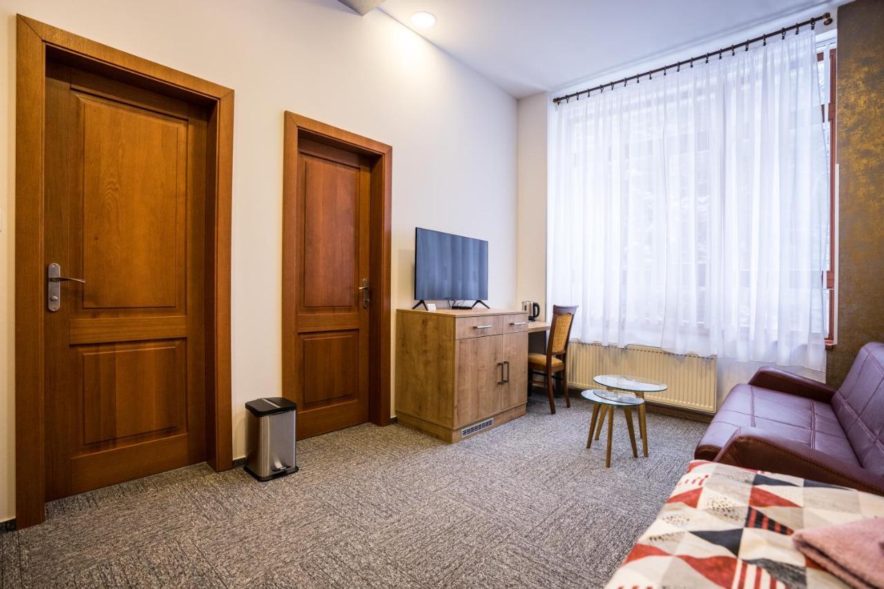 Hotel Somka Drienica エクステリア 写真