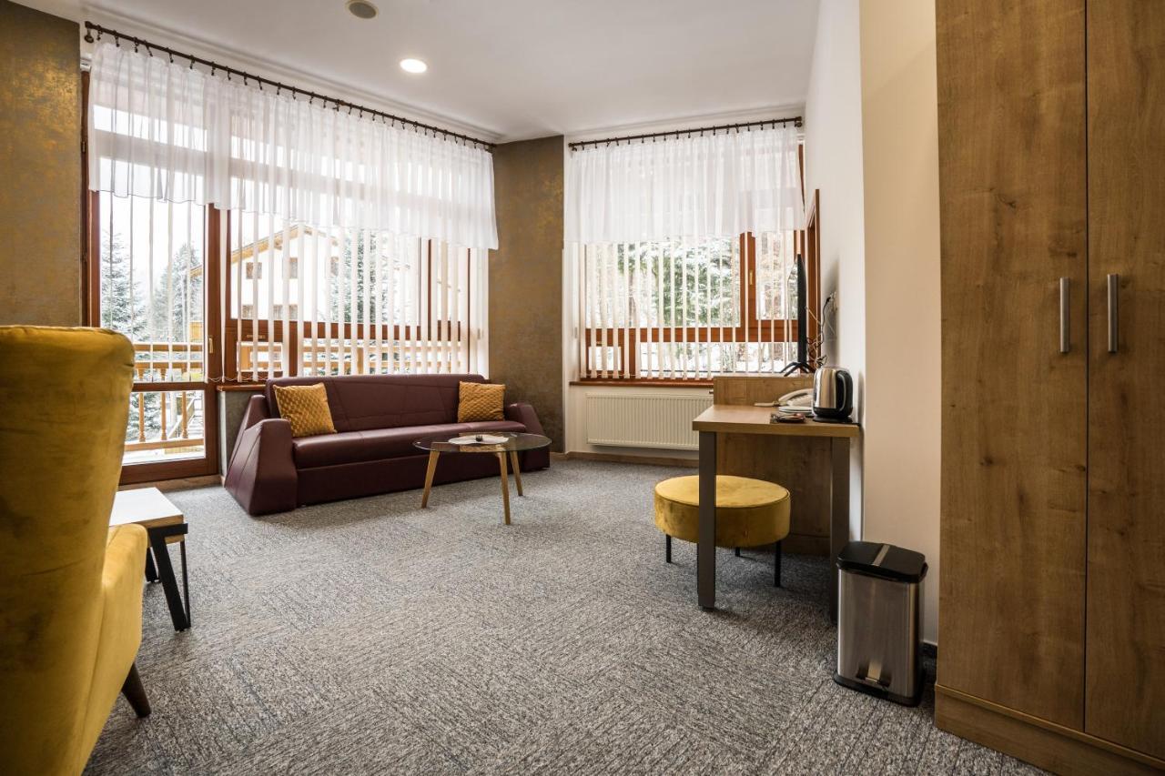 Hotel Somka Drienica エクステリア 写真