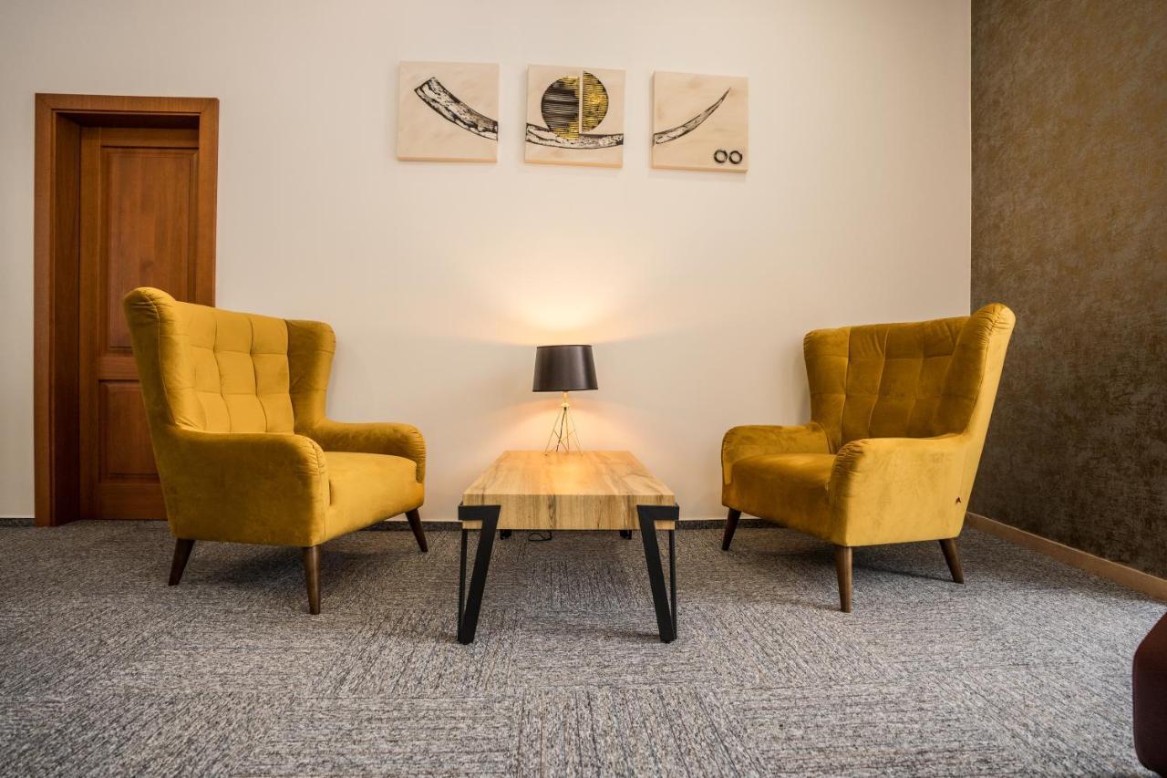 Hotel Somka Drienica エクステリア 写真