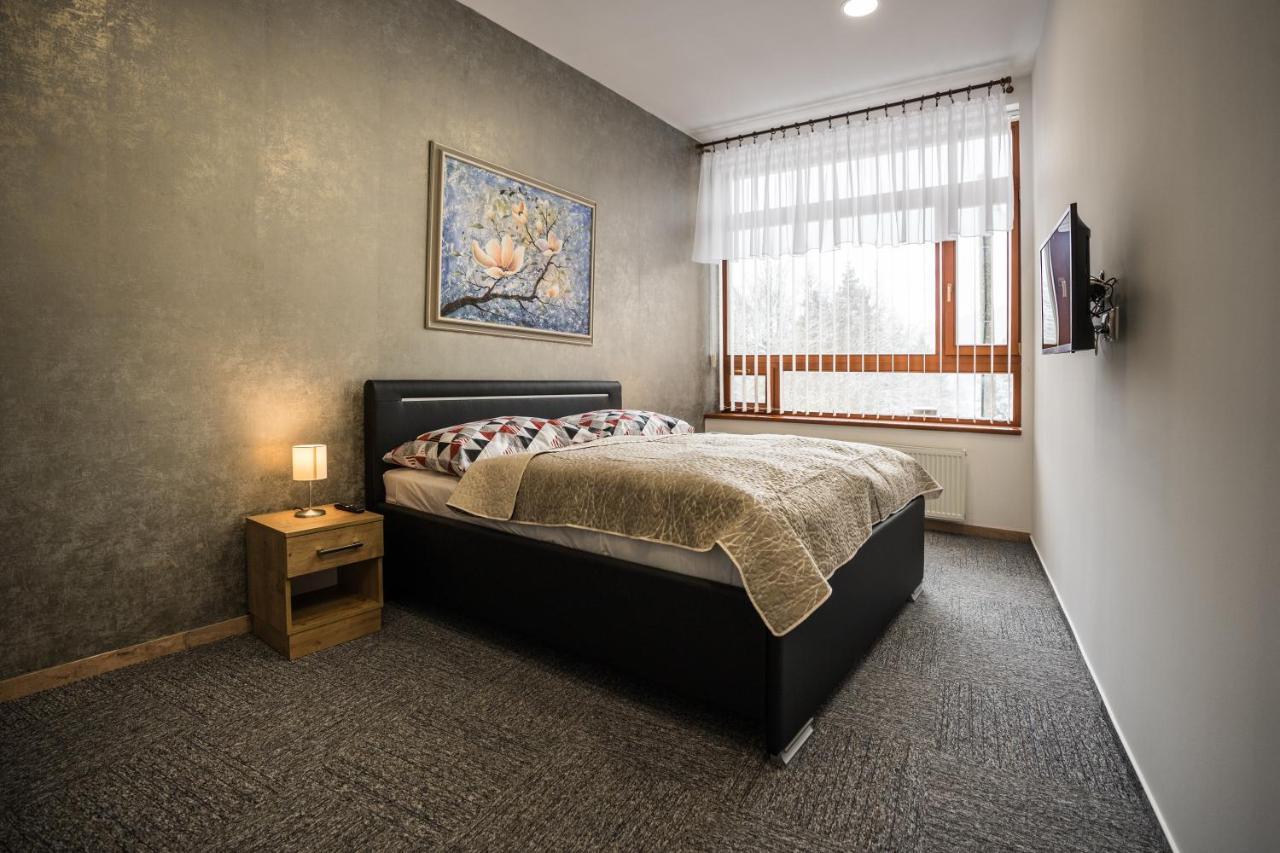 Hotel Somka Drienica エクステリア 写真