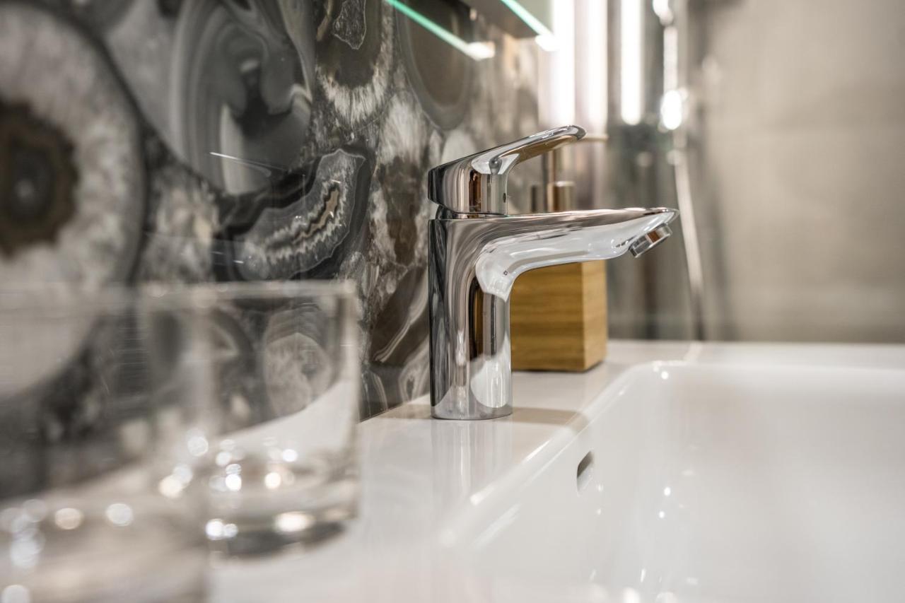 Hotel Somka Drienica エクステリア 写真